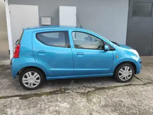 Nissan Pixo Pixo 1.0 more
