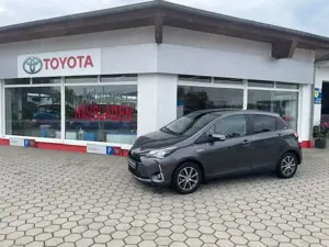 Toyota Yaris Hybrid Y20 Club