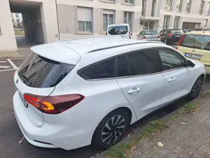 Ford Focus Ford focus 1.5 EcoBlue Titanium  Navi LED App Bild 3