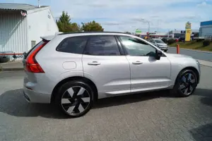 Volvo XC60 T6 AWD Plug-In Hybrid Plus Dark Aut/360/AHK Bild 4