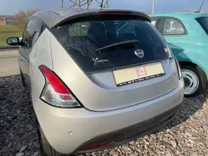 Lancia Ypsilon Platinum Twin Air Turbo Bild 4