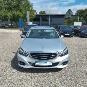 Mercedes-Benz E 350 BlueTEC AVANTGARDE.Schiebedach.Standheizun