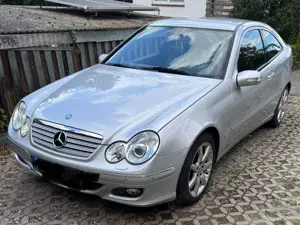 Mercedes-Benz 220 CDI