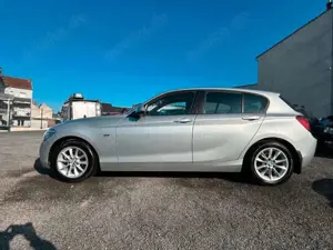 BMW 120 d AUT + KAMERA + SCHIEBED + XEN + SHZ Bild 5