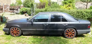 Mercedes-Benz E 200 200 E