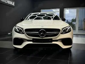 Mercedes-Benz E 63 AMG E 63 S AMG*KERAMIK*CARBON*SCHALE*BURMESTER*360 Bild 2