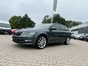 Skoda Octavia Combi 2.0 TDI Style *Navi el.Heck Sitzh.
