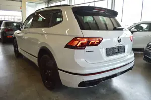 Volkswagen Tiguan Allspace 2.0 TDI DSG R-Line 4M 7S|PANO|AH Bild 2