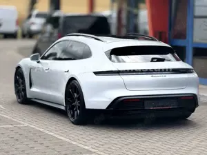 Porsche Taycan TAYCAN*SPORT-TURISMO*4S*360*ACC*APPROVD*PASM*21" Bild 5