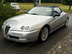 Alfa Romeo Spider 2.0 JTS 16V Medio Bild 2