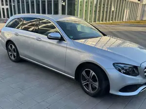 Mercedes-Benz E 200 E 200 T 9G-TRONIC Avantgarde