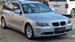 BMW 530 d Touring Leder Comfort Navi Xenon Bild 3
