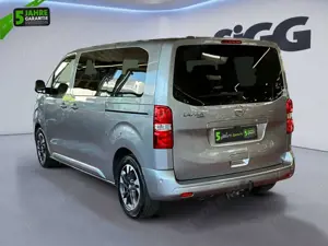 Opel Zafira Life 2.0D 177PS 8-Sitzer Leder AHK 2,4t Bild 4