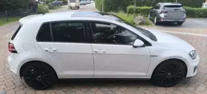 Volkswagen Golf GTI Performance BlueMotion Technology Bild 2