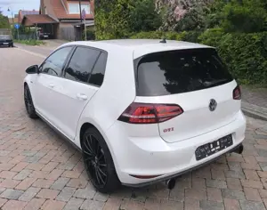 Volkswagen Golf GTI Performance BlueMotion Technology Bild 4