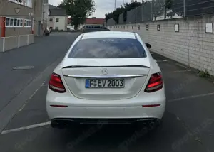 Mercedes-Benz E 200 d 9G-TRONIC Avantgarde