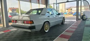 Mercedes-Benz 190 Bild 4