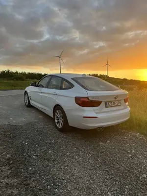 BMW 320 320 d Advantage Bild 5