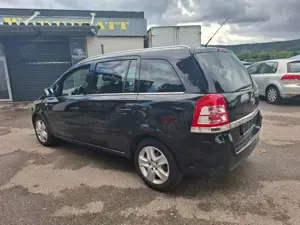 Opel Zafira B Design Edition KLIMA Bild 3