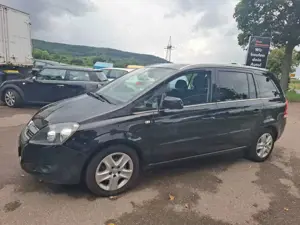 Opel Zafira B Design Edition KLIMA Bild 2
