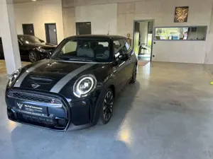 MINI Cooper S Classic Trim Autom,LED,Navi,RFK,Teilled