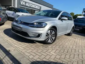 Volkswagen Golf -e*bhzb.Frontscheibe*NAVI*PDC vohi*Sitzheizung