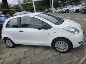 Toyota Yaris 1.0 VVT-i
