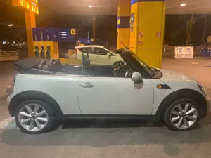 MINI Cooper Cabrio Mini Cooper Cabrio Sidewalk