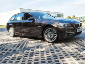 BMW 525 525d Touring Aut. Luxury Line