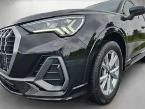 Audi Q3 S line 45 TFSI e S tronic *Navi*Matrix* Bild 4