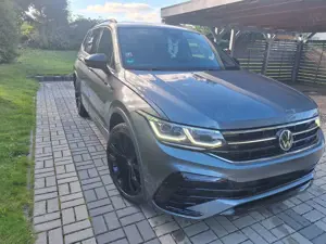 Volkswagen Tiguan Allspace R-Line 4Motion Bild 1