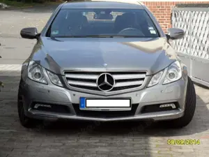 Mercedes-Benz E 350 E 350 CGI Coupe BlueEFFICIENCY 7G-TRONIC