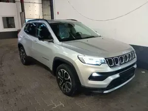 Jeep Compass Limited LED+NAV+LEDER+SHZ+360°+VIRTU+ACC