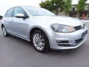 Volkswagen Golf 1,2TSI Allstar Sportsitze SHZG Tempo Multifunktion Bild 5