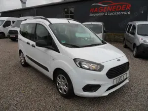 Ford Tourneo Courier 1.5 TDCi Ambiente