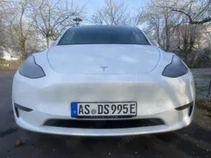 Tesla Model Y Long Range Dual Motor AWD
