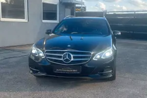 Mercedes-Benz E 250 T-Modell E 250 CDI BlueEfficiency Avantgarde Bild 4