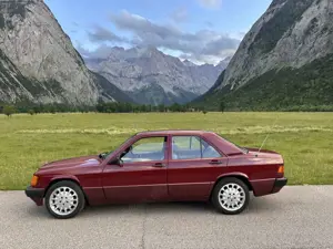 Mercedes-Benz 190 Diesel, H-Kennzeichen, 4-Gang, org. Lack Bild 2