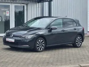 Volkswagen Golf VIII Active 2.0TDI/NAVI/LED/ACC/LANE/AHK