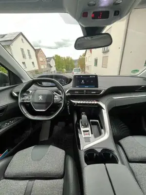 Peugeot 5008 5008 PureTech 180 EAT8 Stop Bild 5