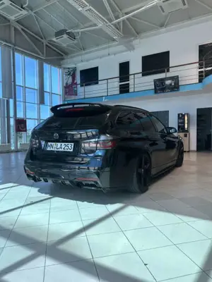 BMW 320 320d xDrive DPF Touring Aut. Bild 4