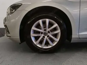 Volkswagen Passat Variant 2.0 TDI DSG Business ACC Kamera Bild 3