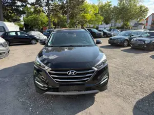 Hyundai TUCSON Premium 2WD*NAVI*KAM*PANO*LED Bild 3