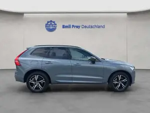 Volvo XC60 XC60 B4 AWD R-Design Aut Glasd 360° PilotAssist 19 Bild 5