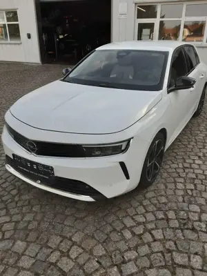 Opel Astra Astra 1.2 Turbo Automatik Elegance