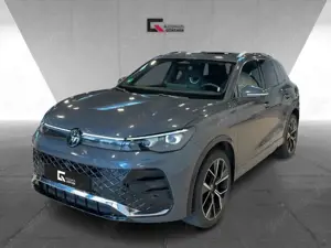 Volkswagen Tiguan R-Line 1.5 eTSI 360°Kam.Glasdach Headup