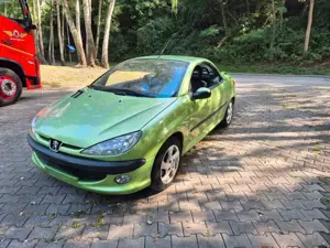 Peugeot 206 CC*TOP*NEU TÜV*GEWAHR* Bild 3