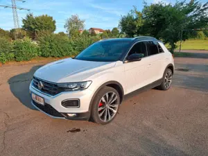 Volkswagen T-Roc Sport, AHK, 8 f. ber. Navi, App-Con., Kamera