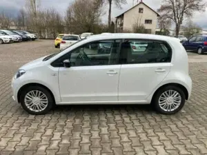 Volkswagen up! up! cup up!