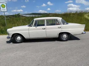 Mercedes-Benz Others W110 230 Bild 3
